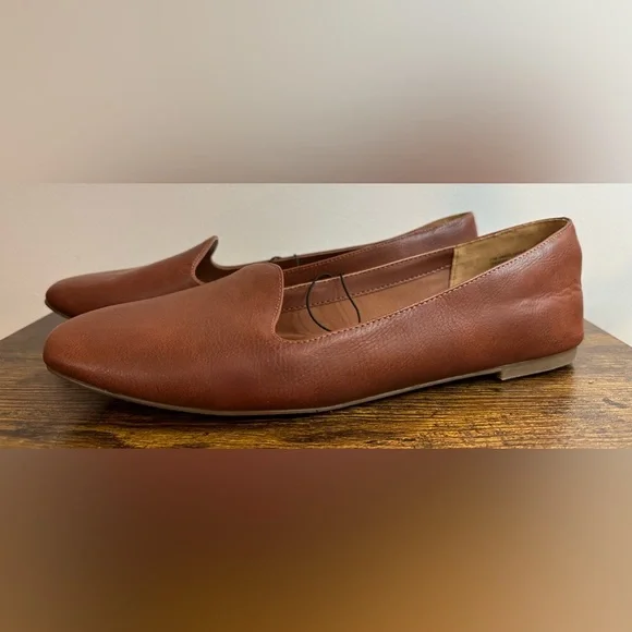 a.n.a KLAPPER COGNAC Flats NWT/box size 11M - Picture 1 of 4